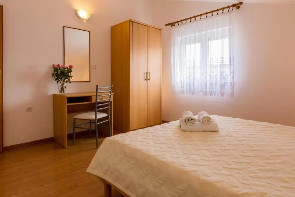 Apartments Panos Novi Vinodolski