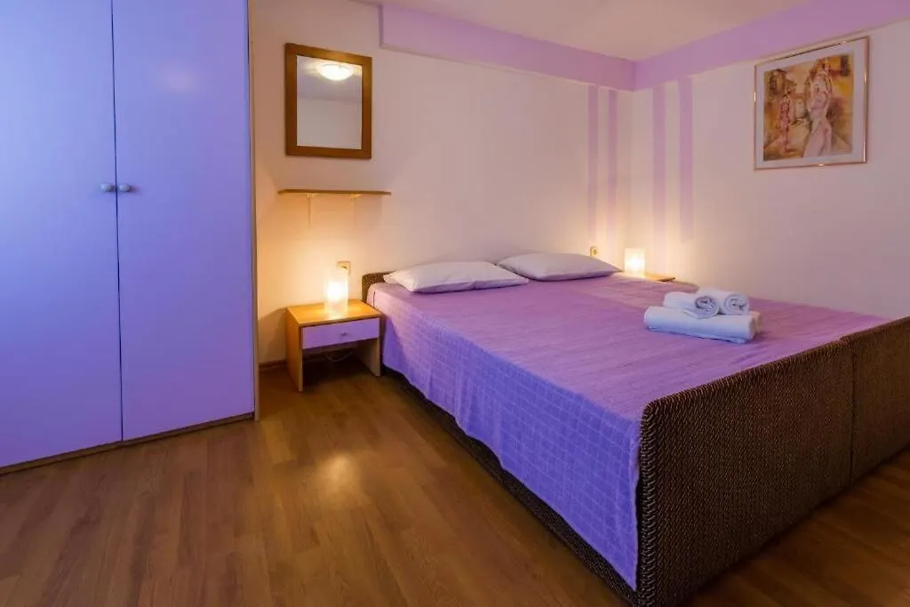 Apartments Panos Novi Vinodolski