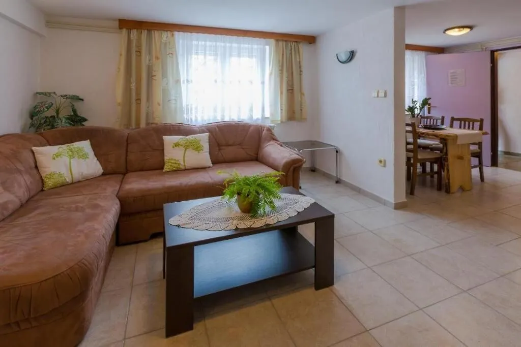 Apartments Panos Novi Vinodolski