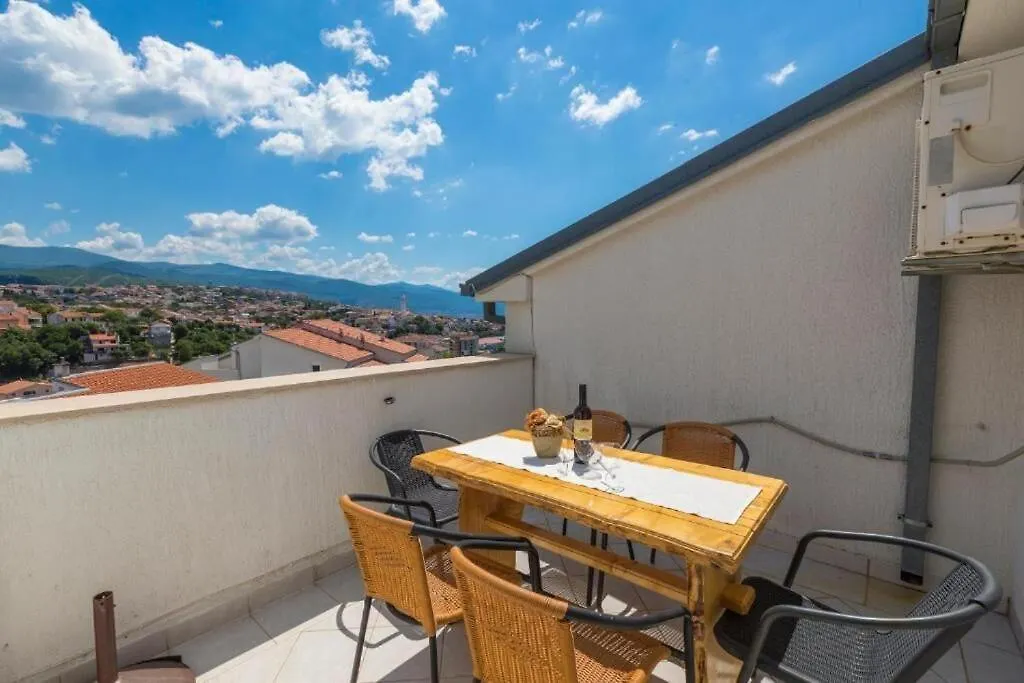 Apartments Panos Novi Vinodolski
