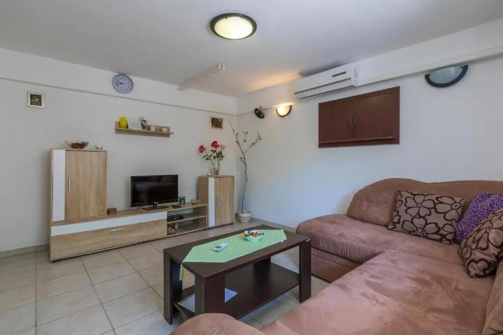 Apartments Panos Novi Vinodolski