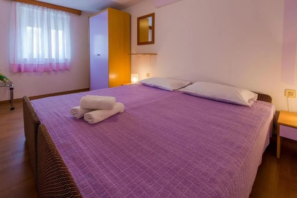 Apartments Panos Novi Vinodolski