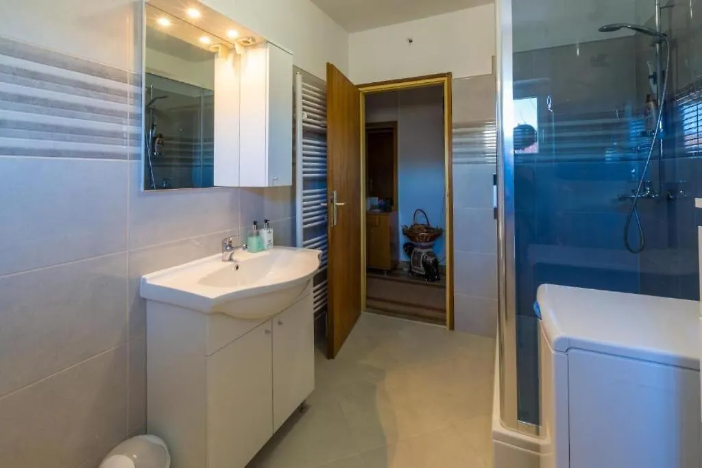 Apartments Panos Novi Vinodolski