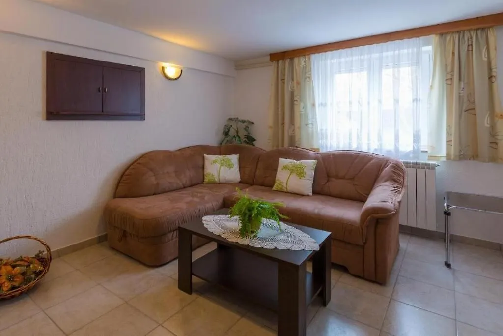 Apartments Panos Novi Vinodolski 0*,  Croatia