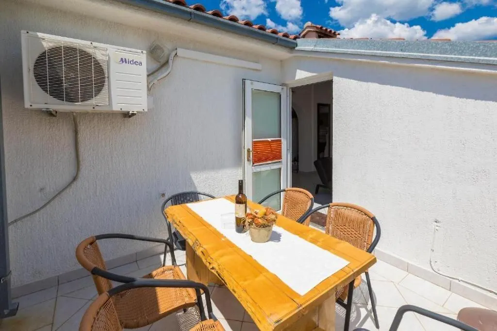 Apartments Panos Novi Vinodolski